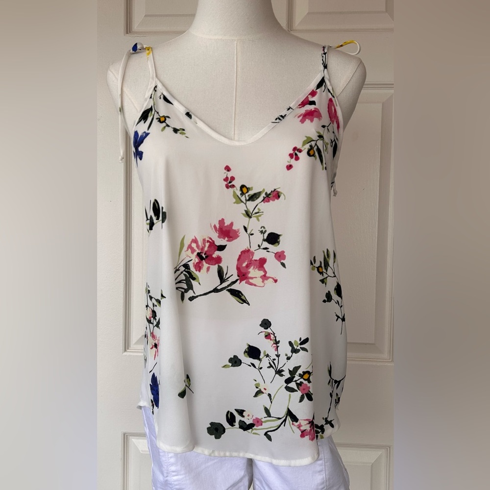 Sienna Sky Flowy‎ Floral Tank Size XS